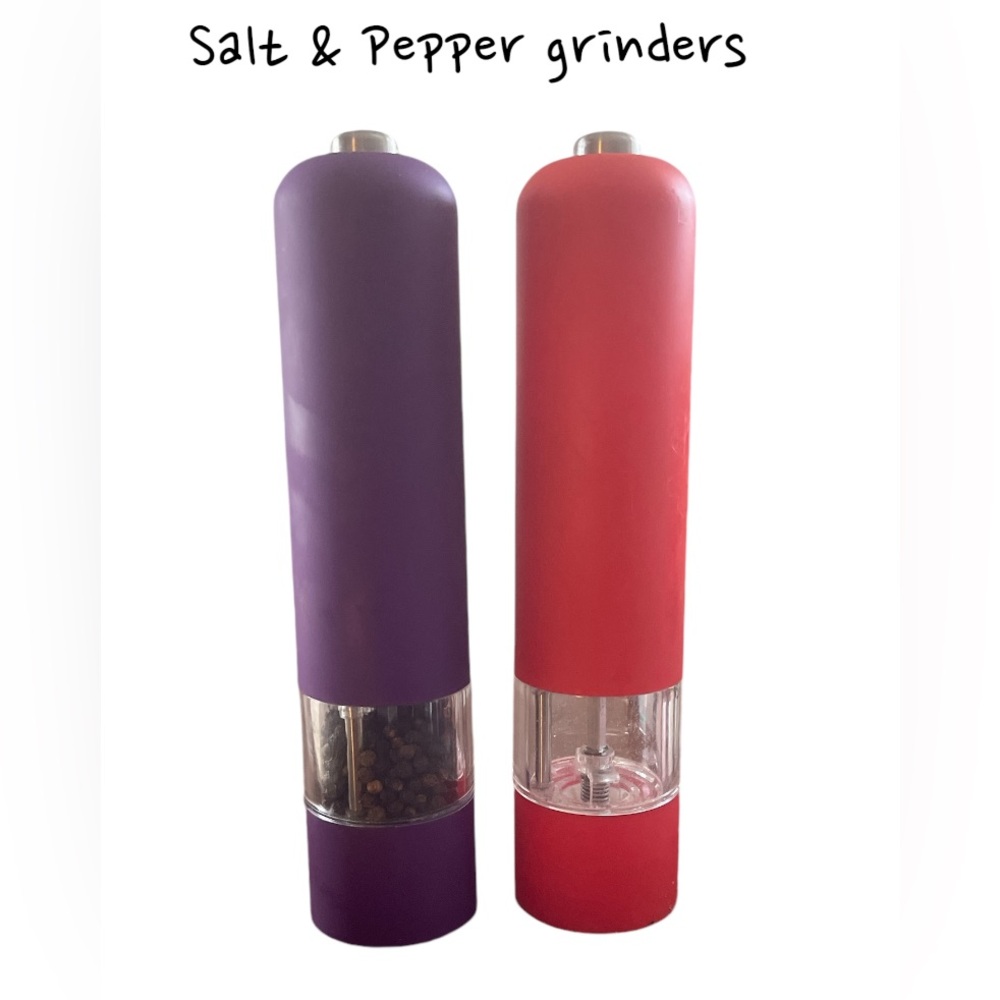 Salt & Pepper grinders